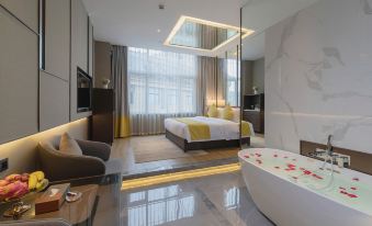 Xiyue Hotel (Guang'an South Railway Station)