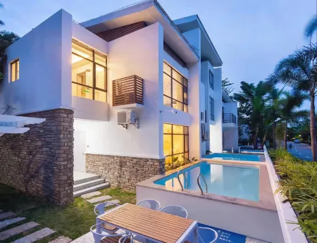 Blue Ocean Footprint · Footmark Swimming Pool Villa (Sanya Bay Coconut Dream Corridor) Отели рядом с достопримечательностью «Tianyazhen»