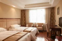 Halcyon Hotel & Resort Các khách sạn ở Ưng Đàm