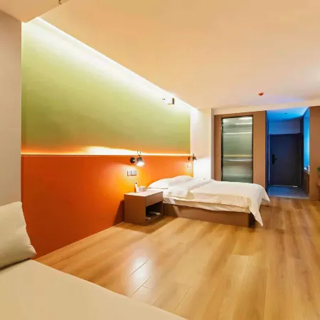 Yiju Apartment (Luohe High-speed Railway West Station Branch)