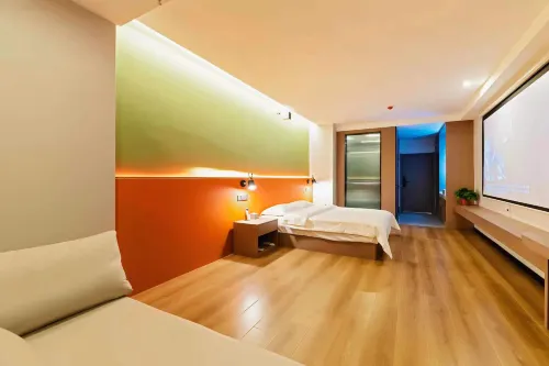 Yiju Apartment (Luohe High-speed Railway West Station Branch)