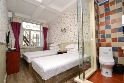 Xilong Clock Hotel (No. 27 Middle School, South Shishidao Street, Harbin) Hotels in Chinese-Baroque Daowai Areas