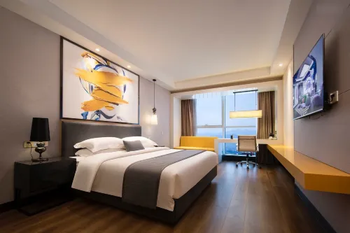 Dongyijing Hotel (Guiping Xishan Pedestrian Street)