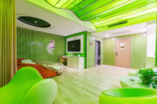 Fangcheng Wanda International Business Hotel