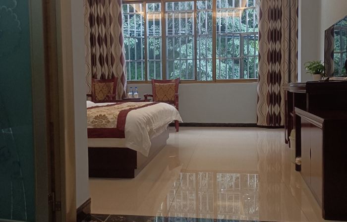 Xichou Junlin Hotel