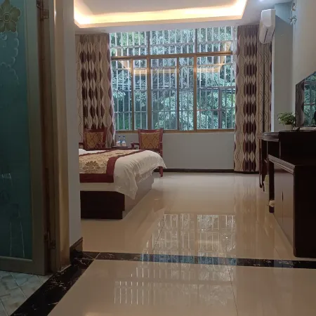Xichou Junlin Hotel