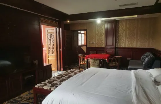 萬壽古寨土司客棧