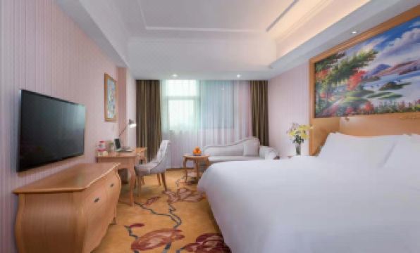 Poliya Hotel (Foshan Guanyao Plaza)