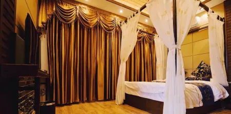 Luxi Pushi Zui Chinese Inn Отели рядом с достопримечательностью «Yao Family Courtyard in Taiyuan, Shanxi»