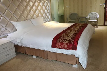 Tianhao Hotel Отели рядом с достопримечательностью «Сяо Хуан-Сун»