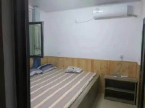 Yantai Zhongji Fisherman's House