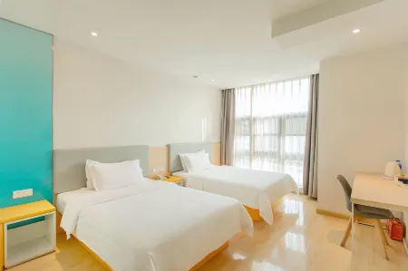 7 Days Inn (Chongqing Longtousi North Square of North Railway Station)