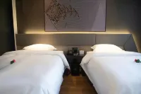 Weihui Sunshine Hotel
