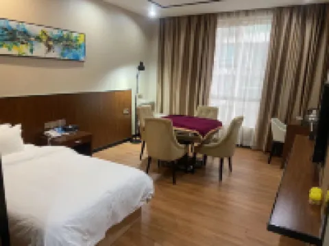 Huangjia Xiyan Hotel Hotels near Shihua Park