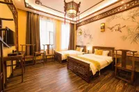 Purple House Inn(Baroque Branch) Hotels in 