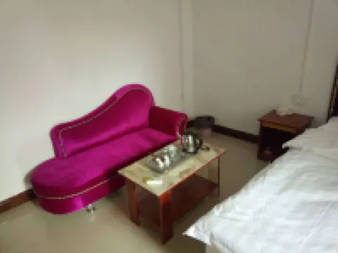 掲陽普寧華都宿泊