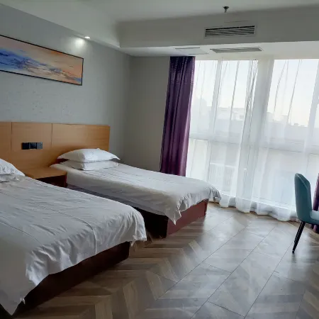 Home Inn Huayi Selected Hotel (Yancheng Sheyang Bus Station)