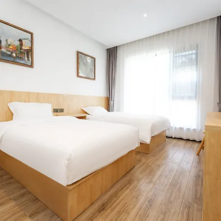 Luanchuan Laojunshan Yunshuiwu Homestay (Laojunshan Mountain Scenic Spot)