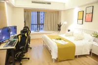 Weitrui E-sports Hotel (Poyang Baolong Plaza)