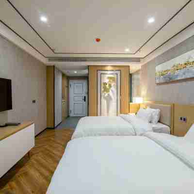 Luoke Hotel Rooms