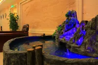 Yinlong International Hotel Hotels in Guide County