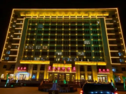 Weishi Fuyuan International Hotel Hotel di Weishi