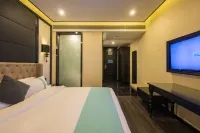 Holiday Inn Yi Jing