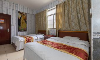 Lingchuan Yijia Hotel (Guilin North Railway Station Yongning Square)