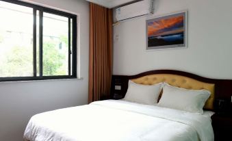 Jingmen Luohe Hotel
