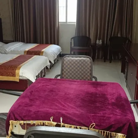 Chengcheng Longsige Hotel