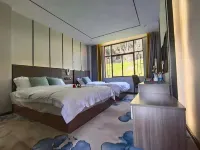 Shuangbai Luoshenghu Banshan Hotel