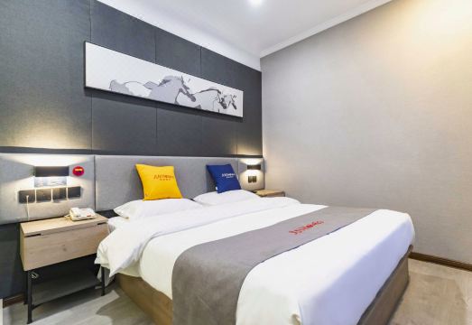 Junyi Hotel 객실 상태