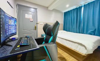 Yunhai Electric Sports Hotel (Yan'an West Road Subway Station)