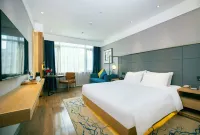 Chaoman Hotel (Zhumadian High-speed Railway Station)