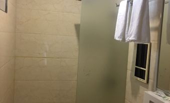 Haoyue Hotel - Housity