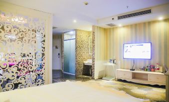 Yuechao Impression Fashion Hotel