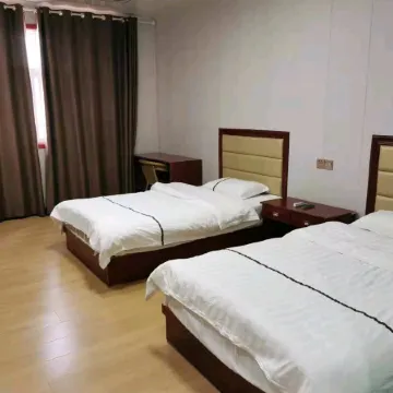 Changge Xingang Express Hotel