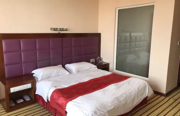 正鑲白旗鴻泰大酒店