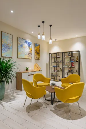 INTO Yunbai Hotel (Hengdian Film and Television City Pedestrian Street)