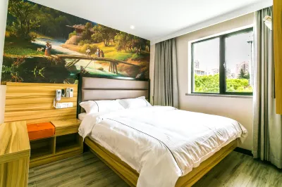 Holiday Inn on Sunday (Shanghai New International Expo Center) Hotel in zona Century Park