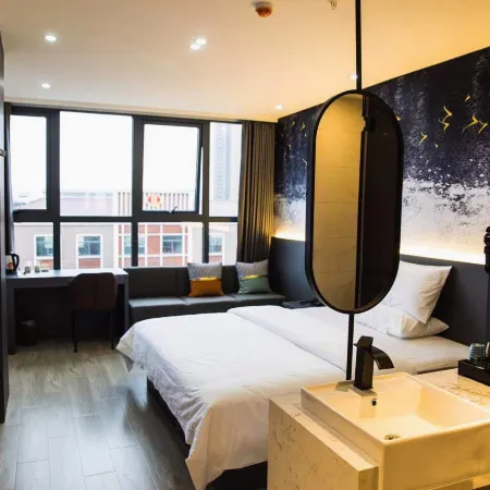 Jurong Dingding Holiday Hotel