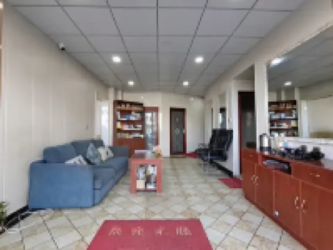 Shigatse Xinhui Hotel (Langre Road)