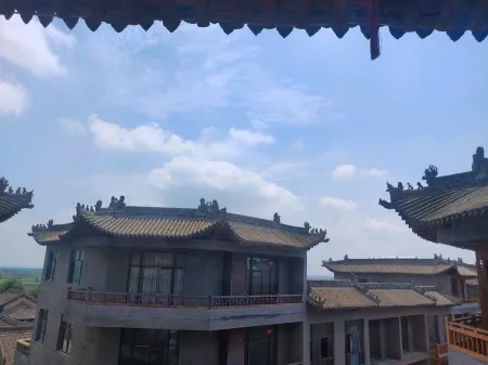 Liquan Bailuyuan Inn Отели в г. Лицюань