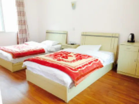 Maoxian Hongye Inn
