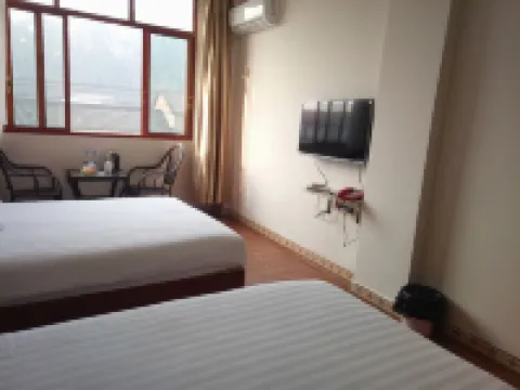 Zigong Longpan Hotel