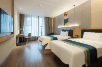 Homeinn Selected Hotel (Yibin Changning High-Speed Railway Station)