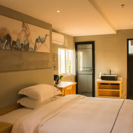 Huayue Zhixuan Hotel