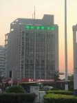 gelinhaotaibaolongguangchangqichezhandian