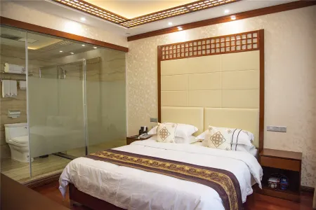 Huangping Qilan Palace Restaurant Hotel Отели рядом с достопримечательностью «Former site of Chinese Soviet Bank»