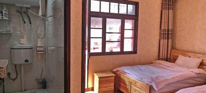 Asbestos Red Dream Inn Hotels in Shimian